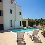 Villa Laila